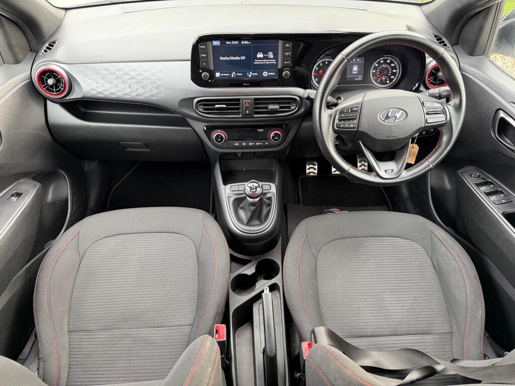 2022 Hyundai i10 thumbnail 17