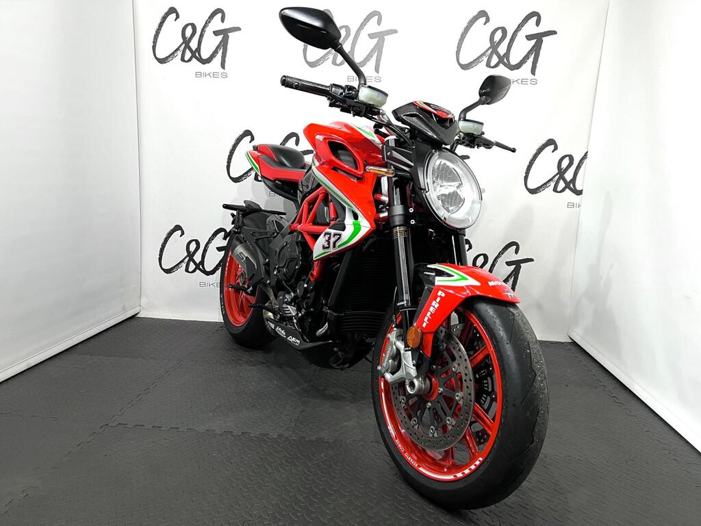 MV Agusta Brutale 800