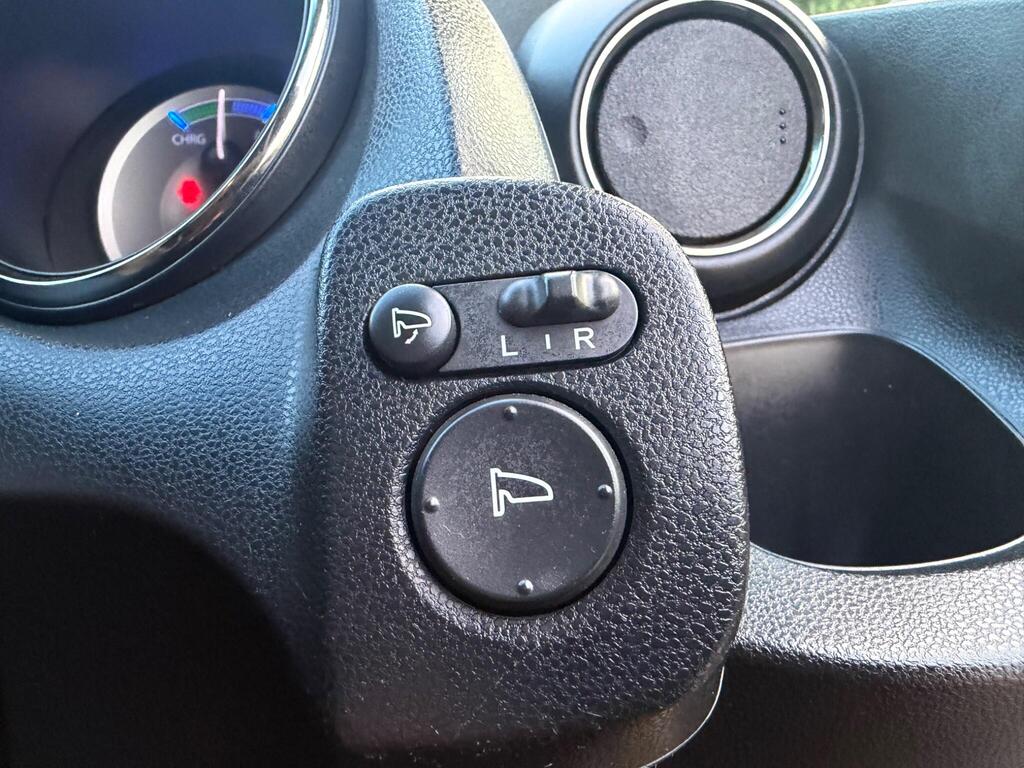 2012 Honda Fit thumbnail 25