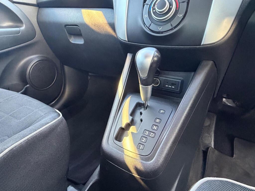 2012 Kia Venga thumbnail 16