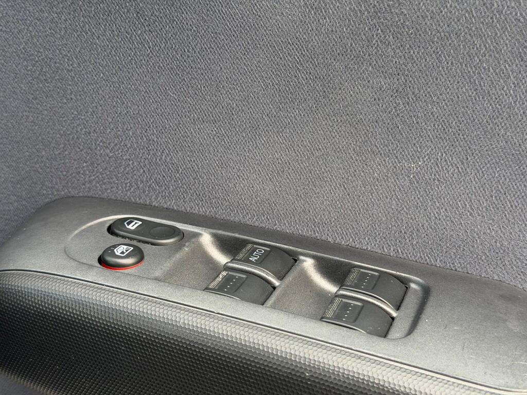 2008 Honda Jazz thumbnail 24