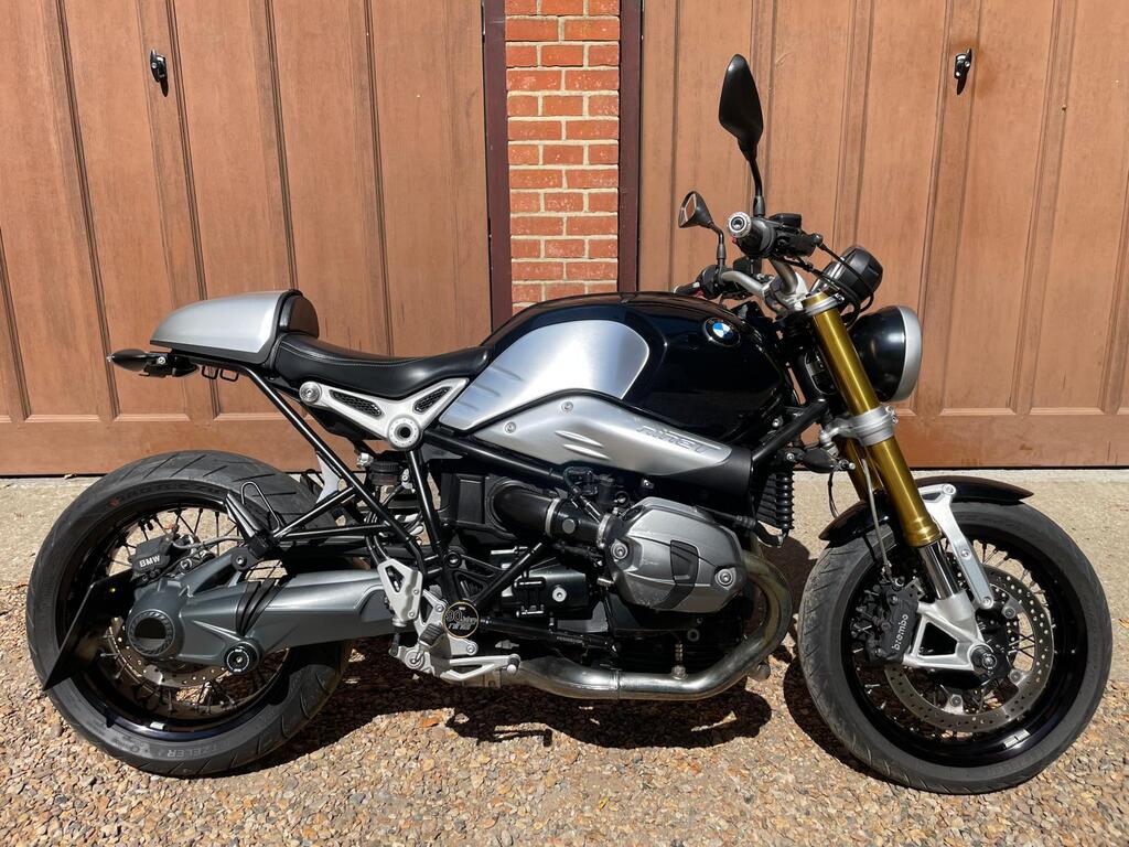 BMW R nineT