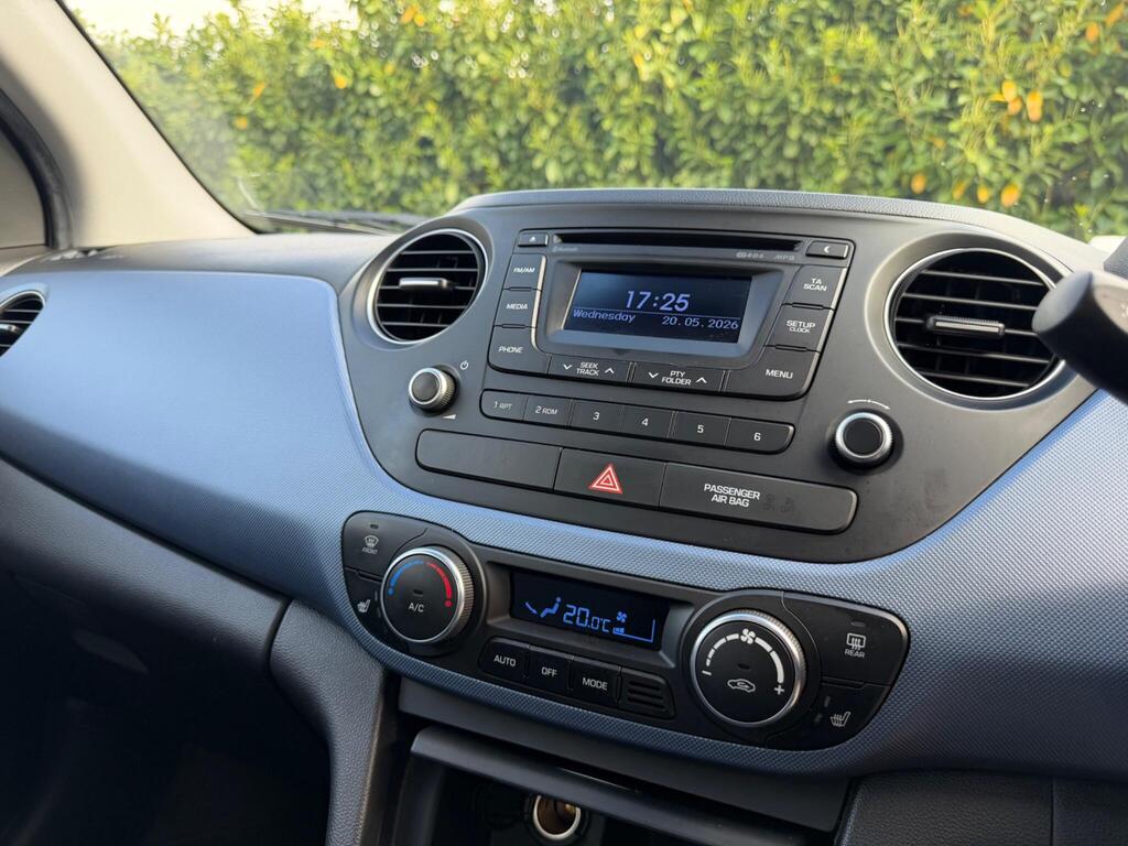2015 Hyundai i10 thumbnail 16