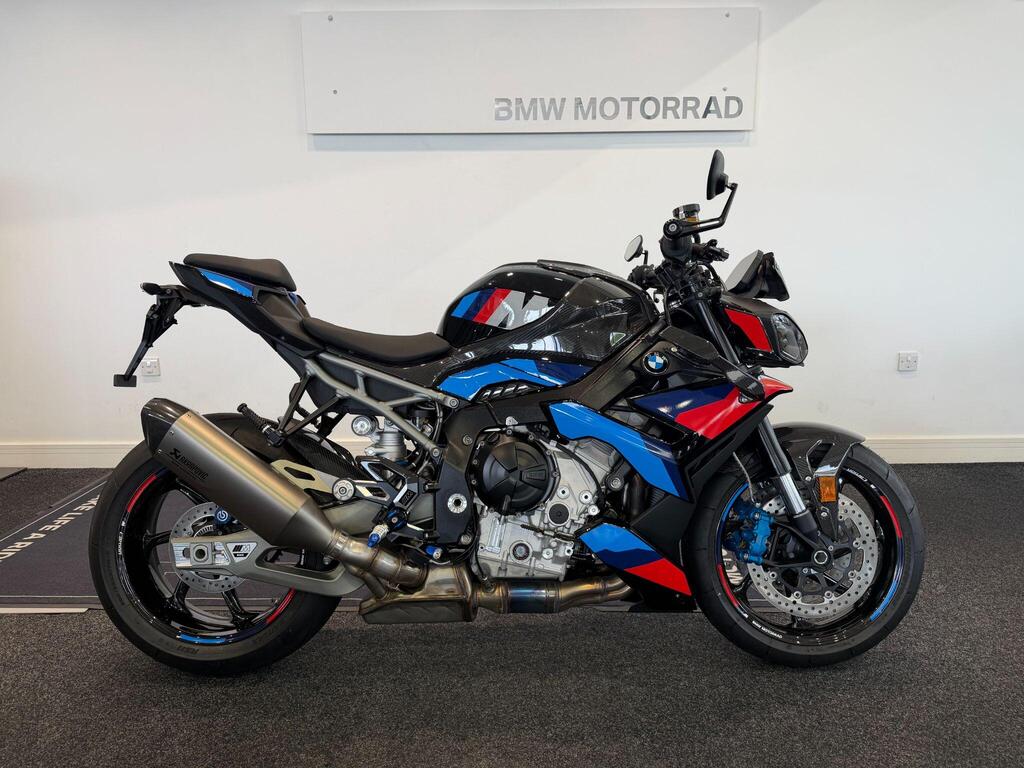 BMW M 1000 R
