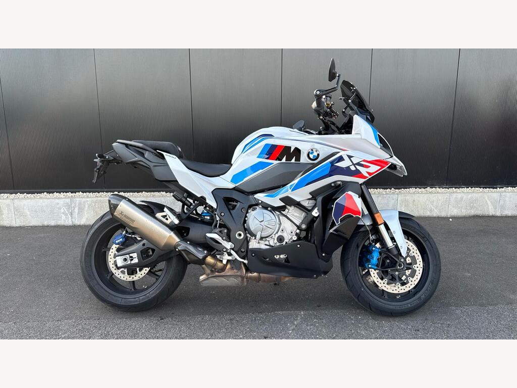 BMW M 1000 XR