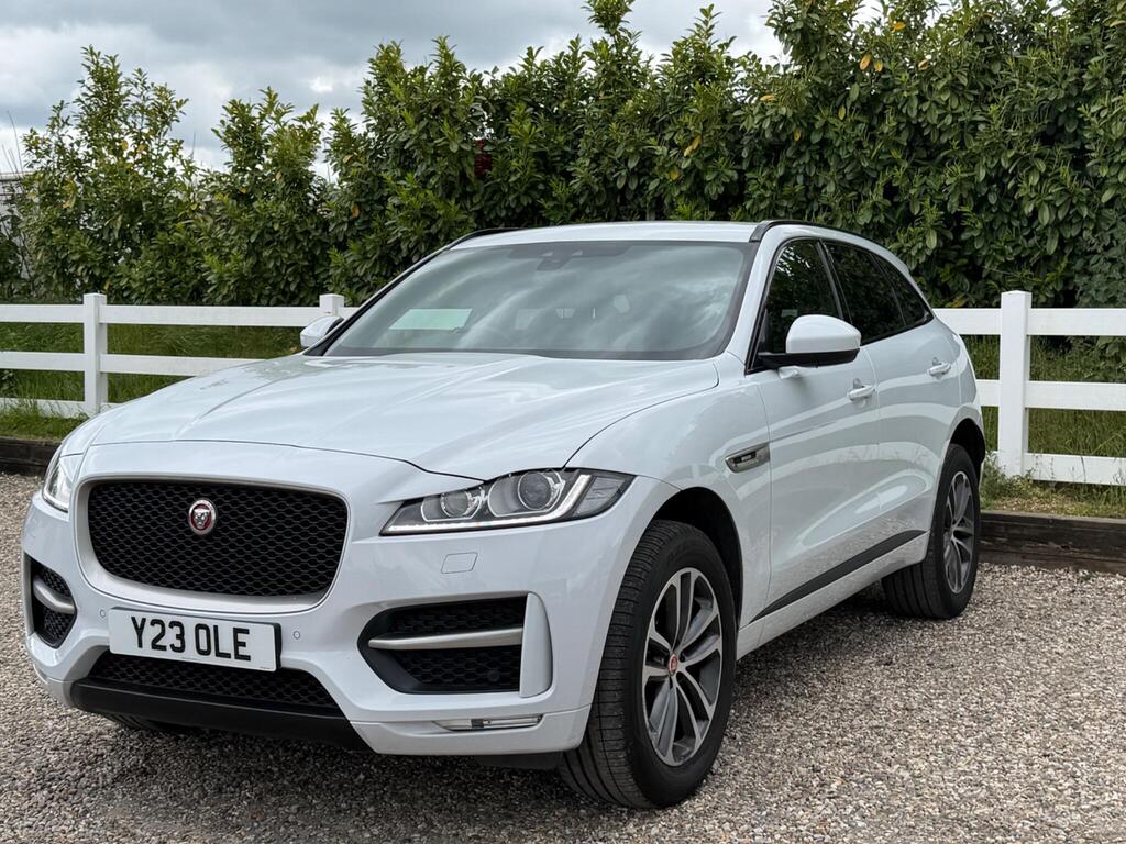 2017 Jaguar F-PACE thumbnail 5