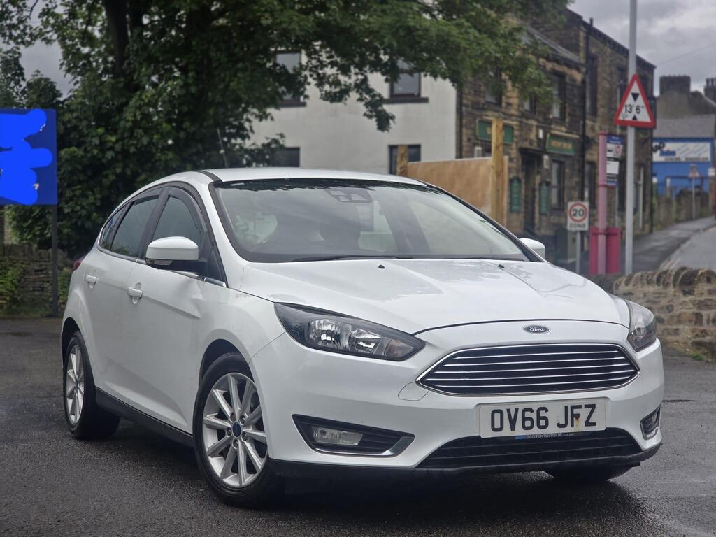 Ford Focus Hatchback 1.0T EcoBoost Titanium Euro 6 (s/s) 5dr