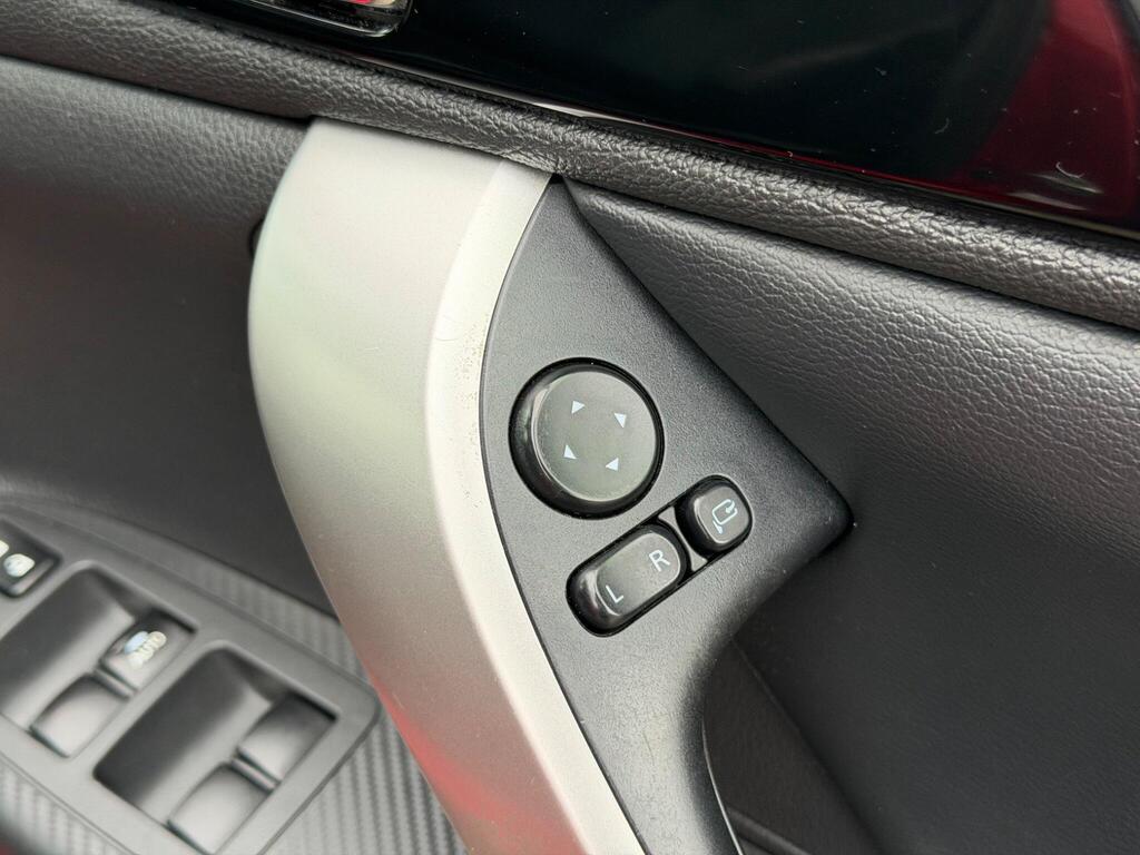 2017 Mitsubishi Eclipse Cross thumbnail 44