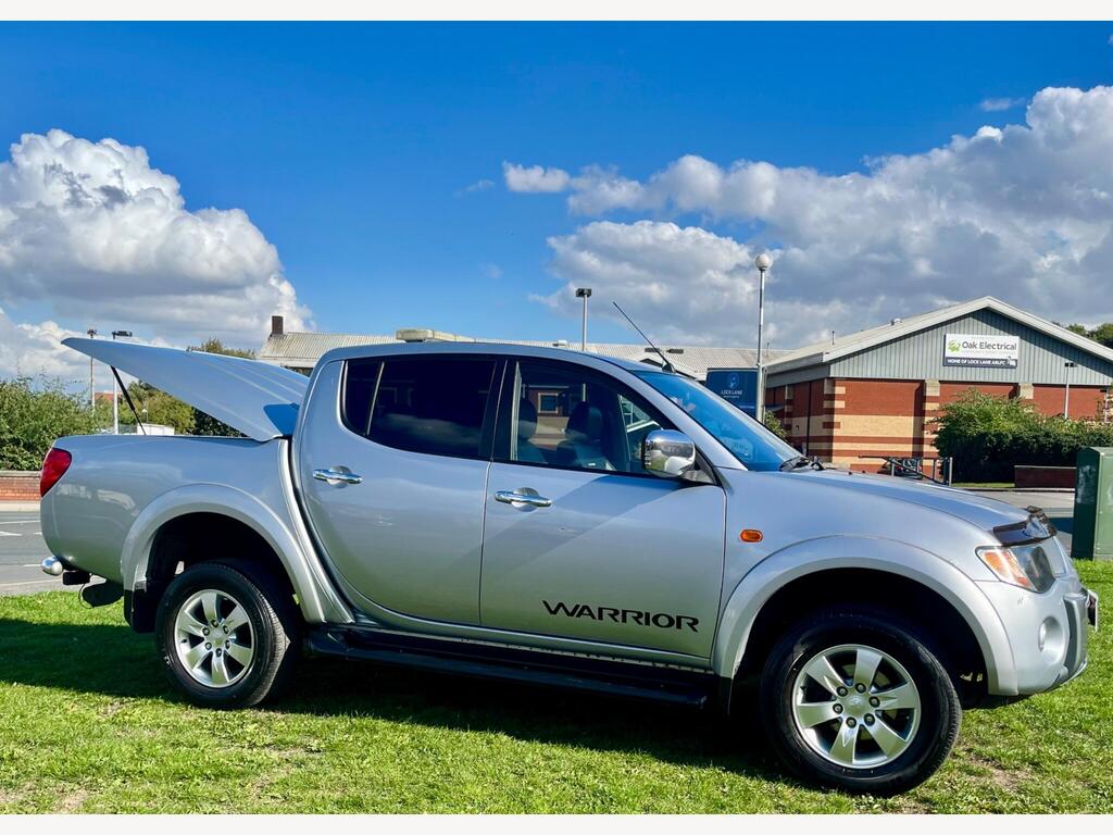 Mitsubishi L200 Pickup 2.5 DI-D Warrior 4WD 4dr