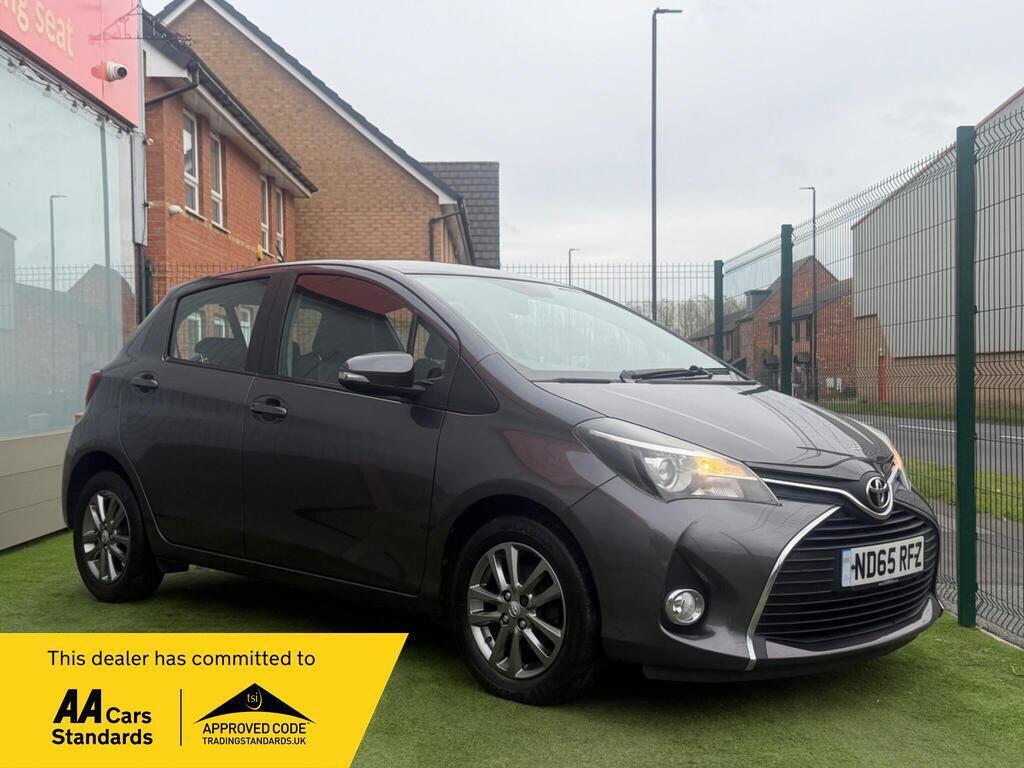 Toyota Yaris Hatchback 1.33 Dual VVT-i Icon Euro 5 5dr Euro 5
