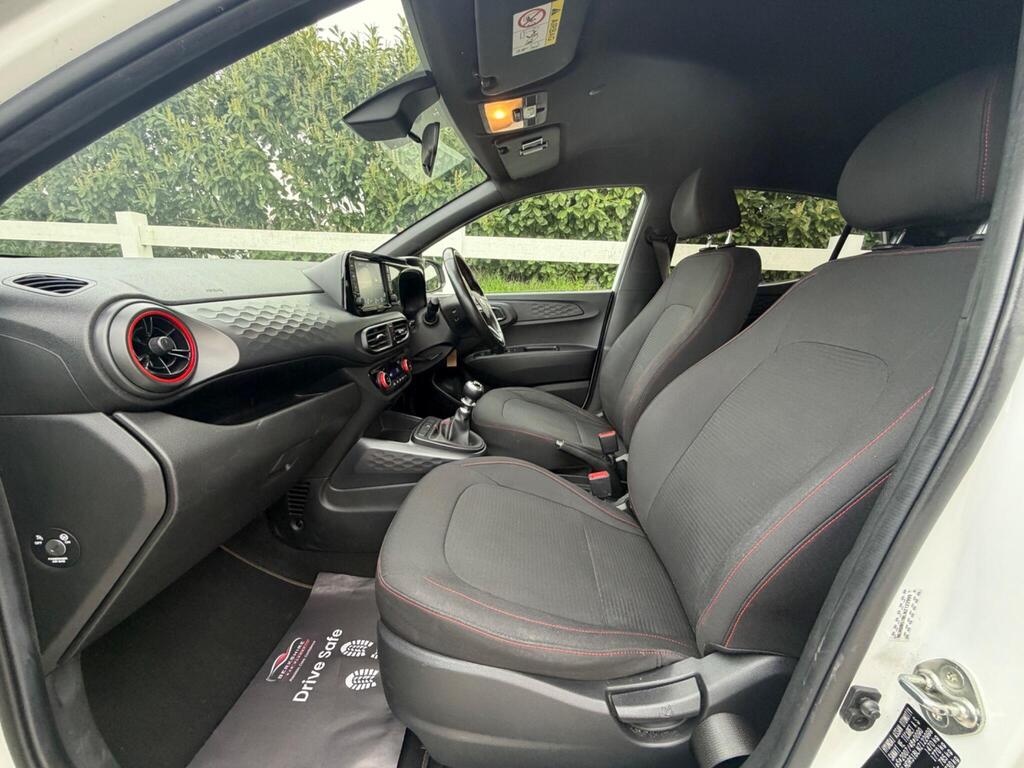 2022 Hyundai i10 thumbnail 37