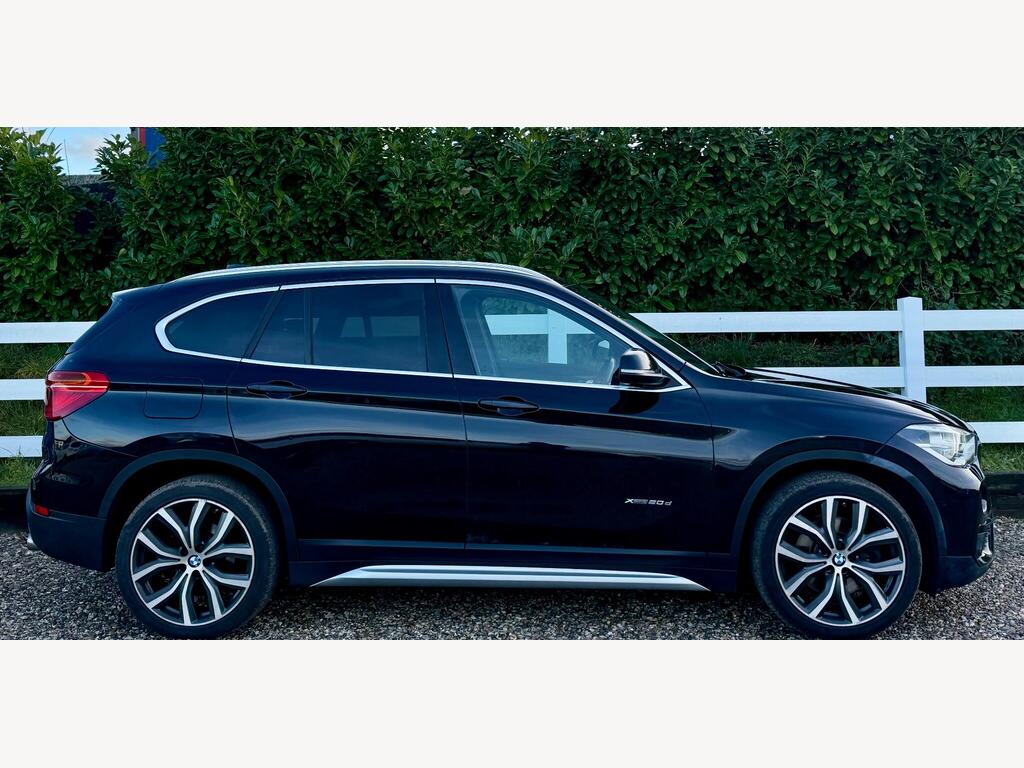 2015 BMW X1 thumbnail 14