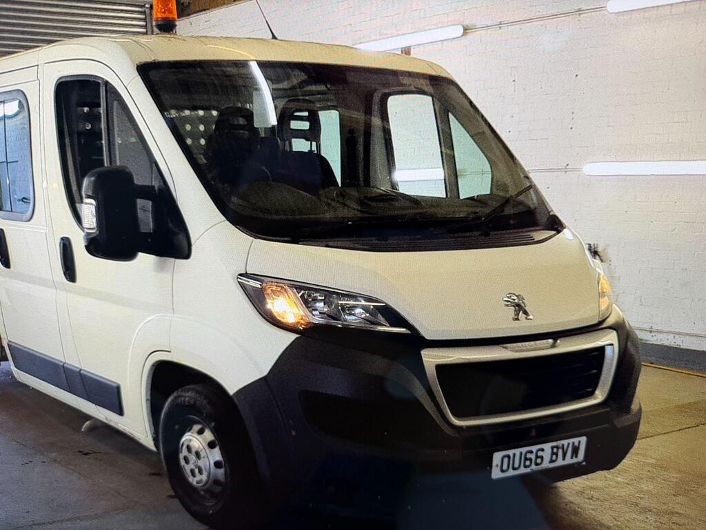 Peugeot Boxer Chassis Cab 2.2 HDi 335 L3 Euro 5 4dr