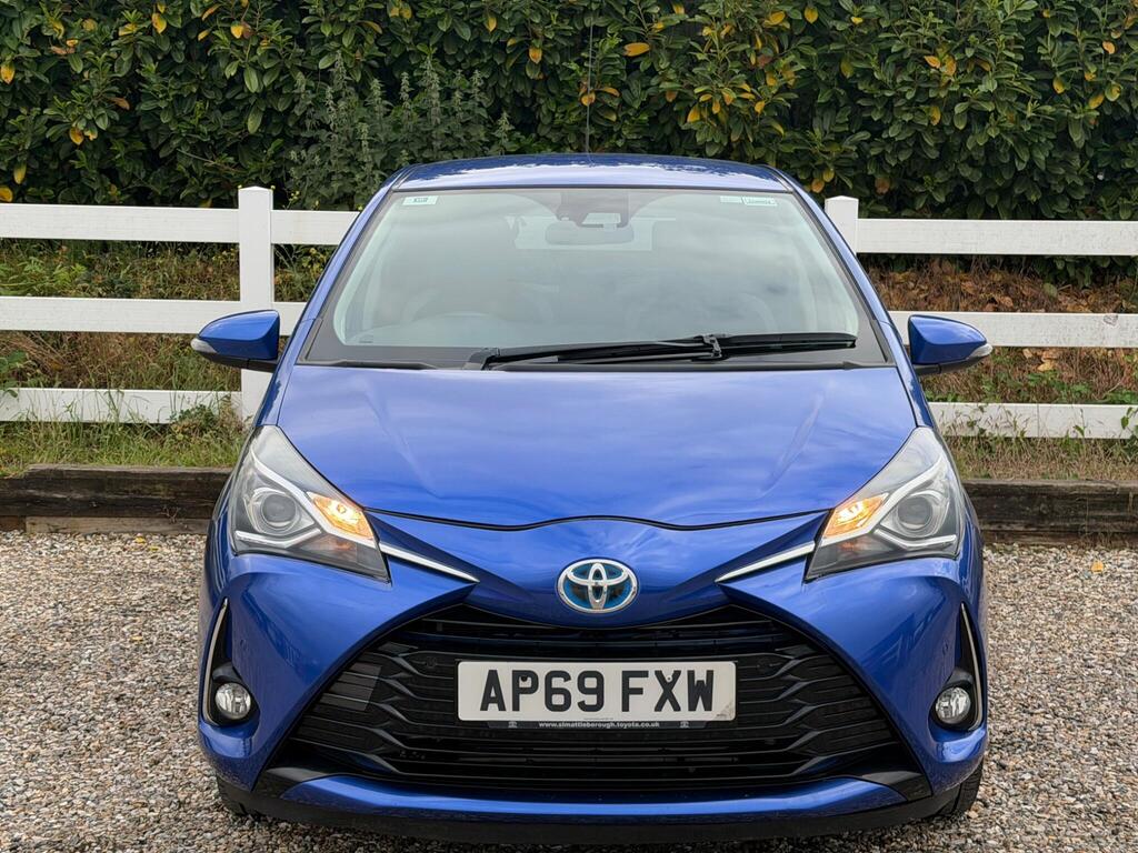 2020 Toyota Yaris thumbnail 5