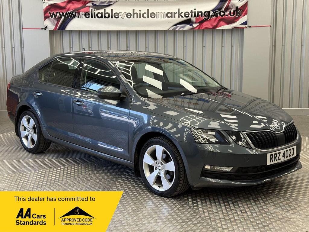 Skoda Octavia Hatchback 1.6 TDI SCR SE Drive Euro 6 (s/s) 5dr