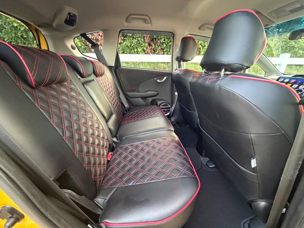 2012 Honda Fit thumbnail 23