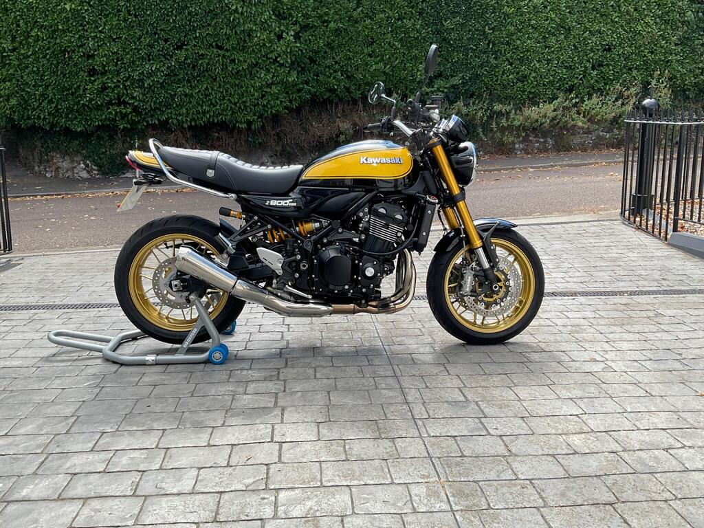 Kawasaki Z900 RS SE