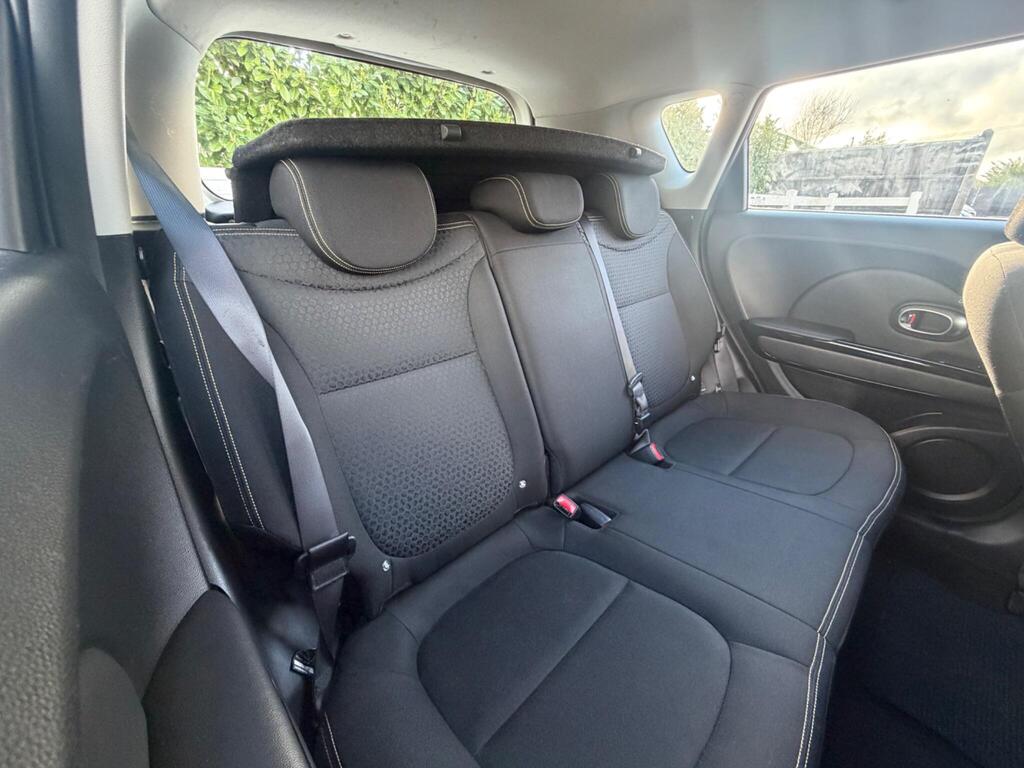 2014 Kia Soul thumbnail 21