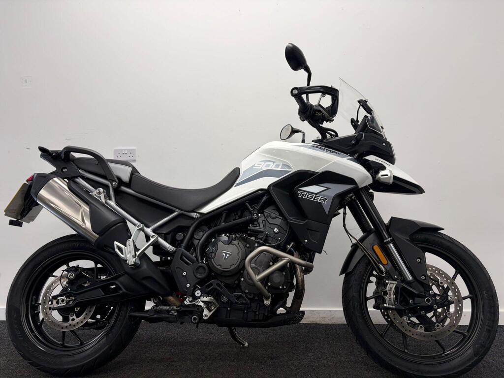 Triumph Tiger 900