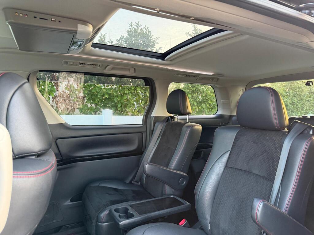 2013 Toyota Vellfire thumbnail 33