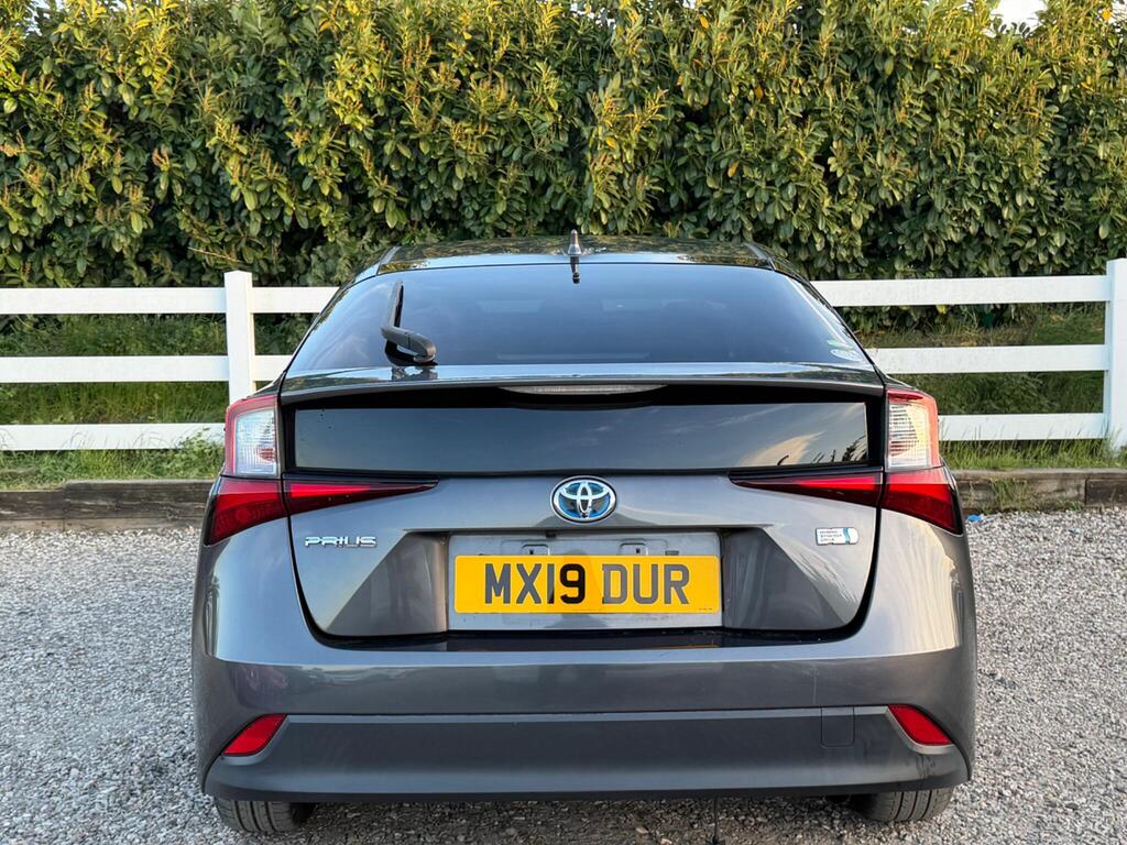 2019 Toyota Prius thumbnail 11