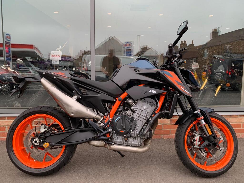KTM 890 Duke