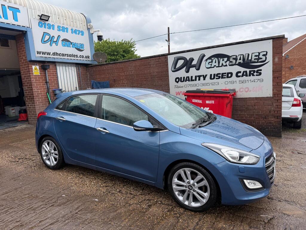 Hyundai i30 Hatchback 1.6 CRDi Blue Drive Premium Euro 6 (s/s) 5dr