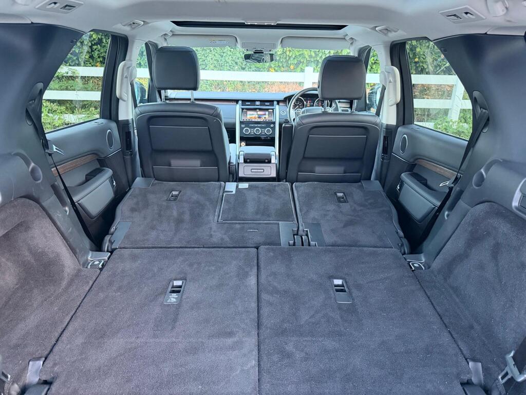 2017 Land Rover Discovery thumbnail 57