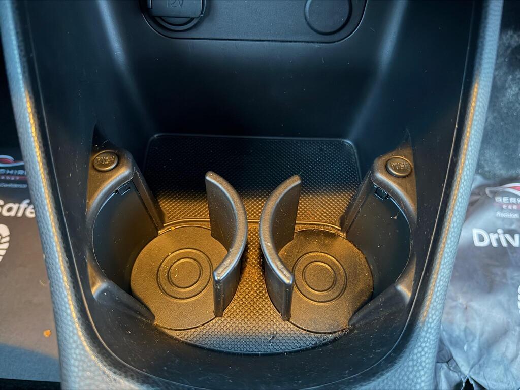 2013 Kia Picanto thumbnail 32