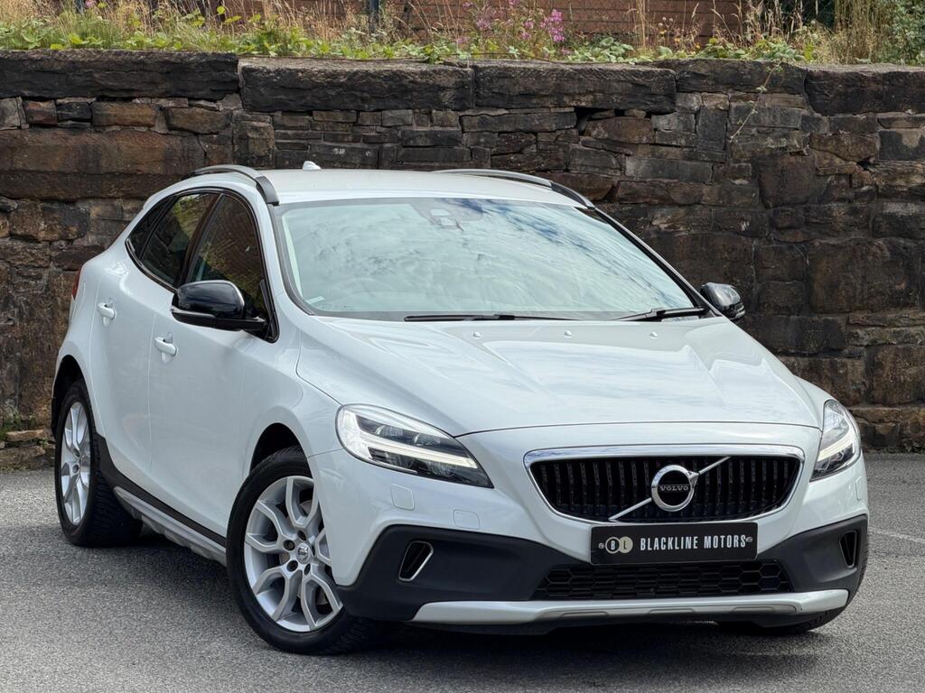 Volvo V40 Cross Country Hatchback 2.0 D2 Pro Auto Euro 6 (s/s) 5dr