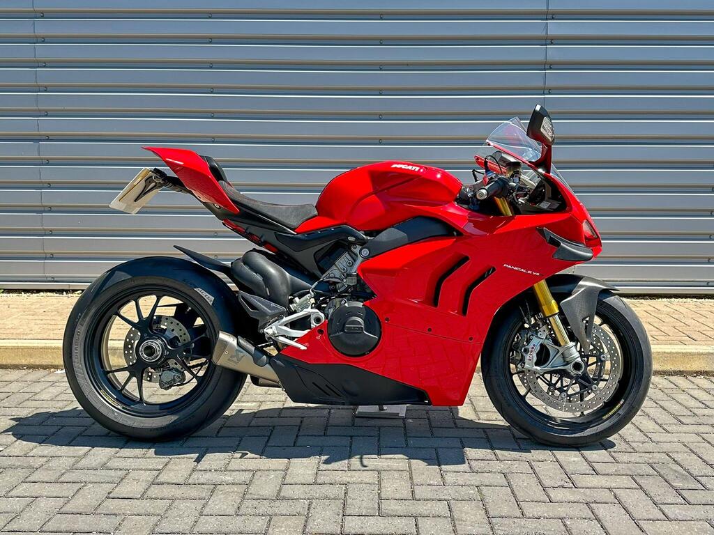 Ducati Panigale V4S