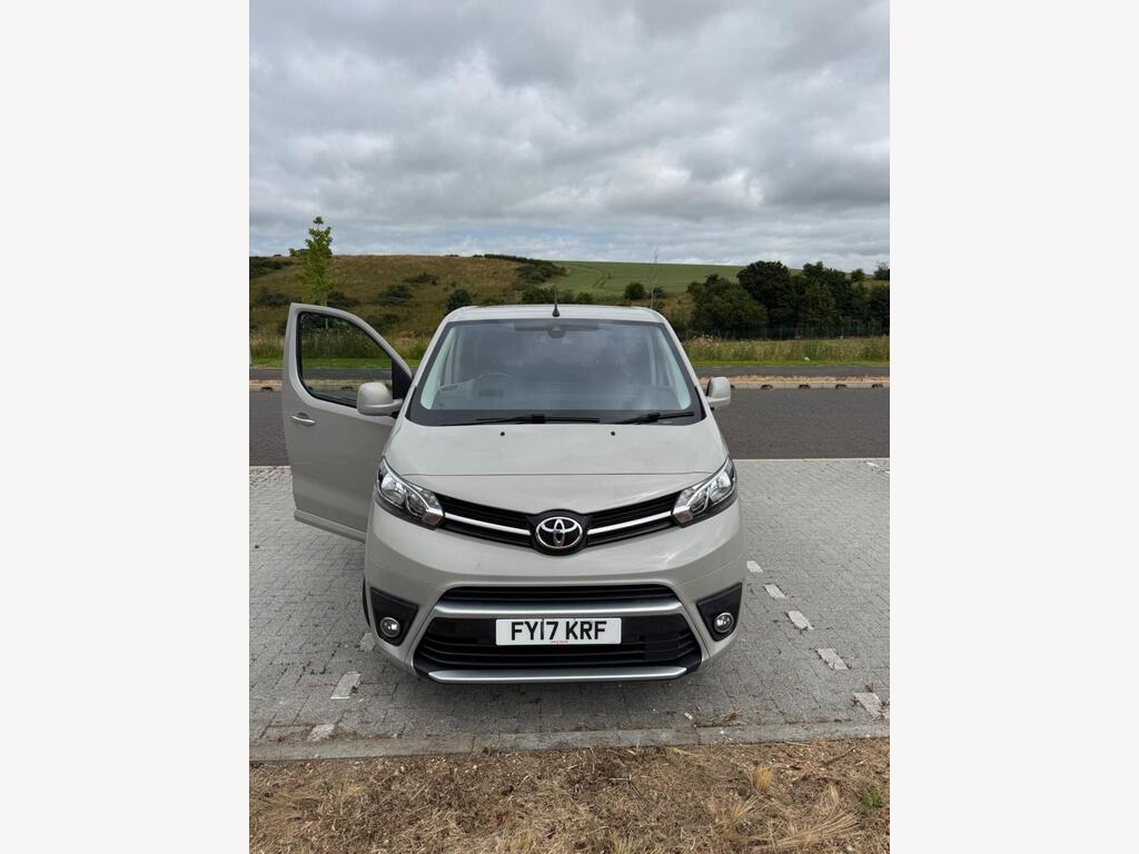 Toyota PROACE Verso