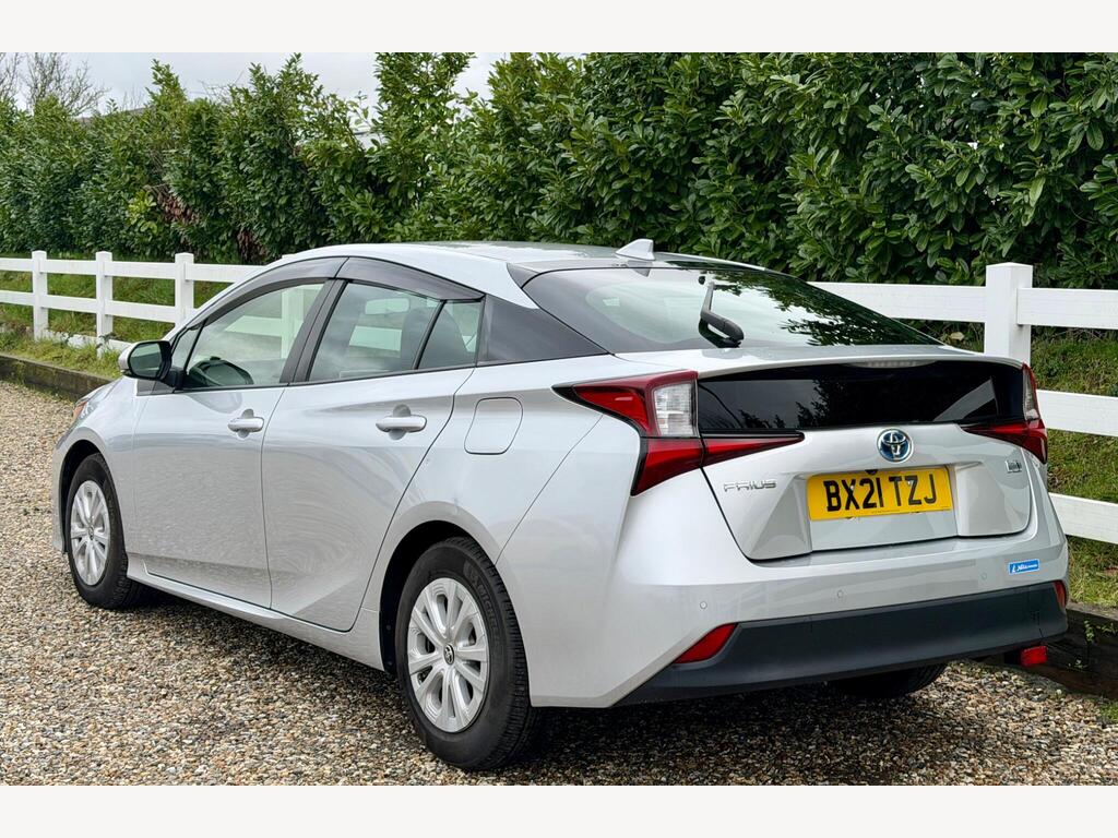 2021 Toyota Prius thumbnail 5