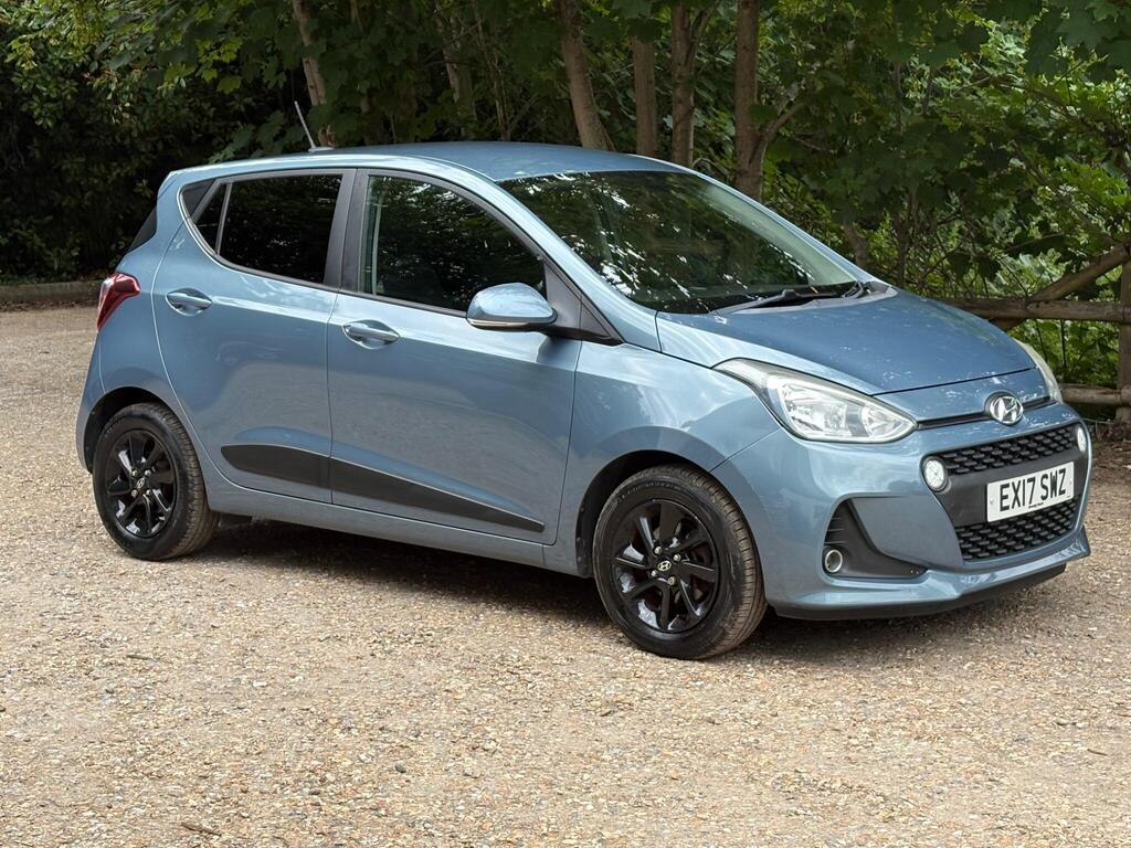 Hyundai i10 Hatchback 1.0 Blue Drive Premium Euro 6 (s/s) 5dr