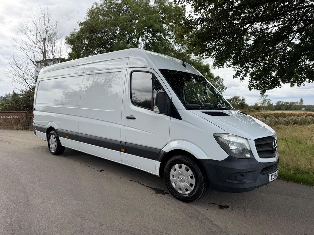 Mercedes-Benz Sprinter Panel Van 2.1 313 CDi BlueEFFICIENCY RWD L3 H3 4dr