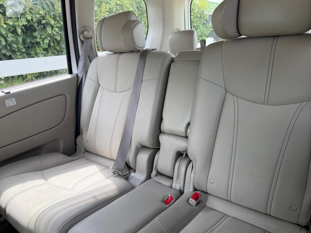 2014 Nissan Serena thumbnail 22