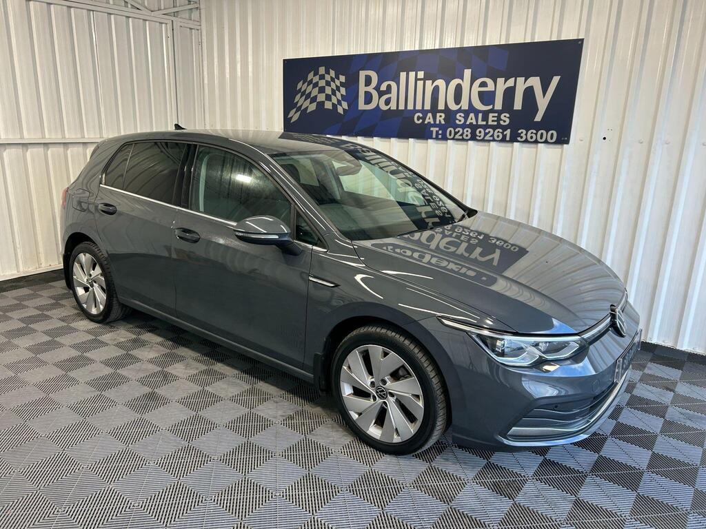 Volkswagen Golf Hatchback 1.5 eTSI MHEV Style DSG Euro 6 (s/s) 5dr