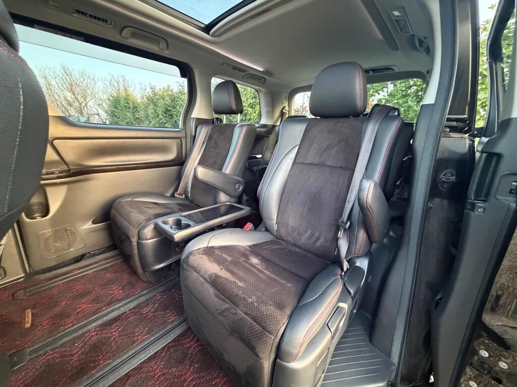 2013 Toyota Vellfire thumbnail 43