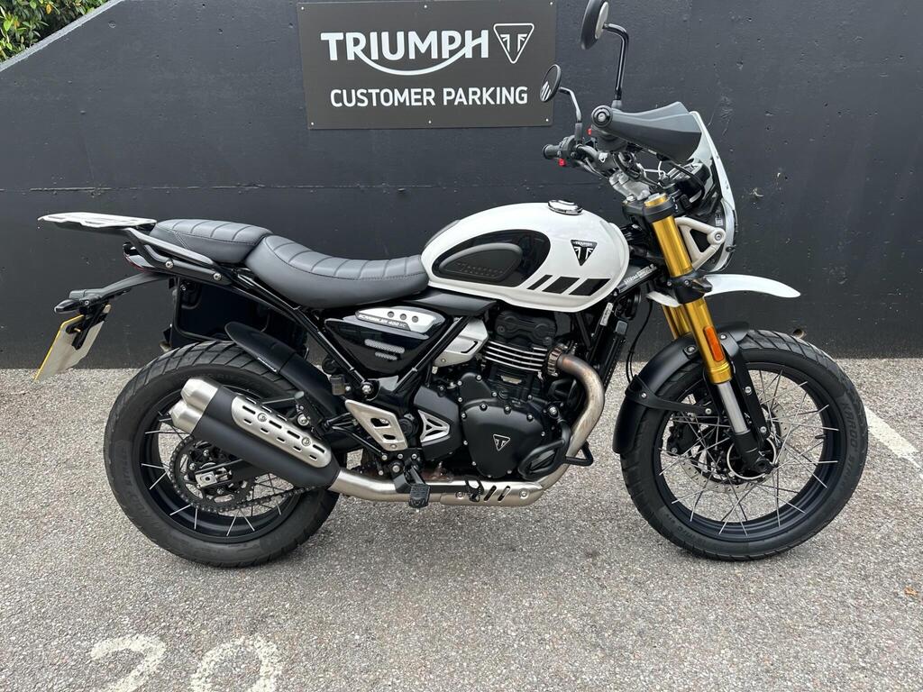 Triumph Scrambler 400 XC