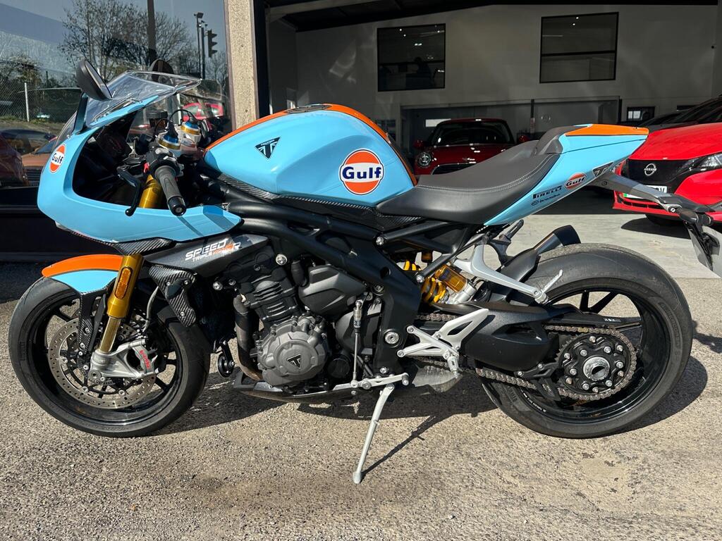 Triumph Speed Triple 1200