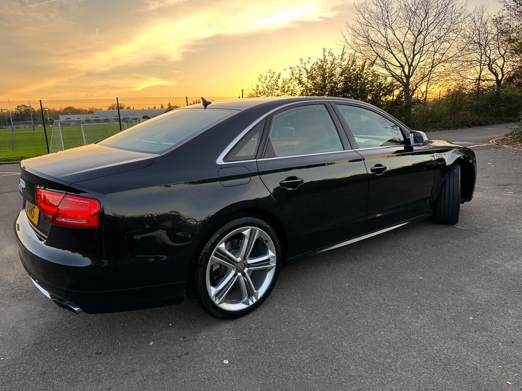 Audi S8