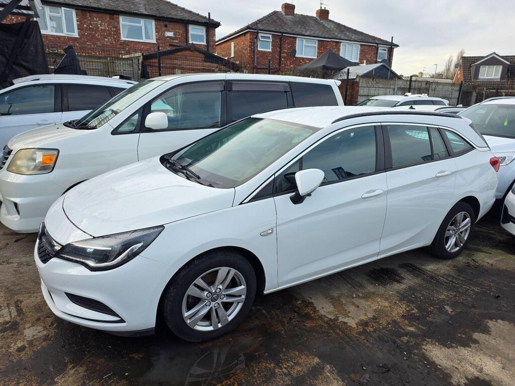 Vauxhall Astra Estate 1.6 CDTi BlueInjection SRi Sports Tourer Euro 6 (s/s) 5dr