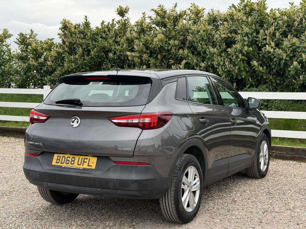 2018 Vauxhall Grandland X thumbnail 12