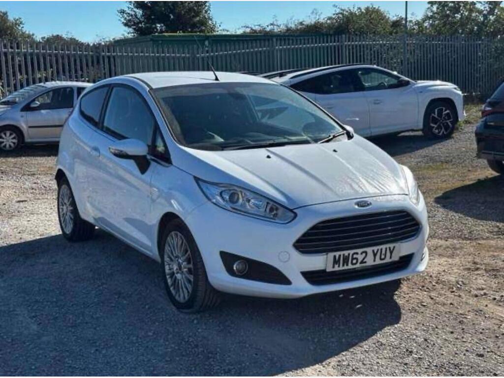 Ford Fiesta Hatchback 1.0T EcoBoost Titanium Euro 5 (s/s) 3dr