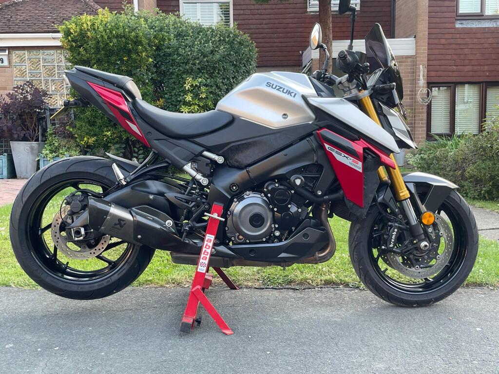 Suzuki GSX-S1000