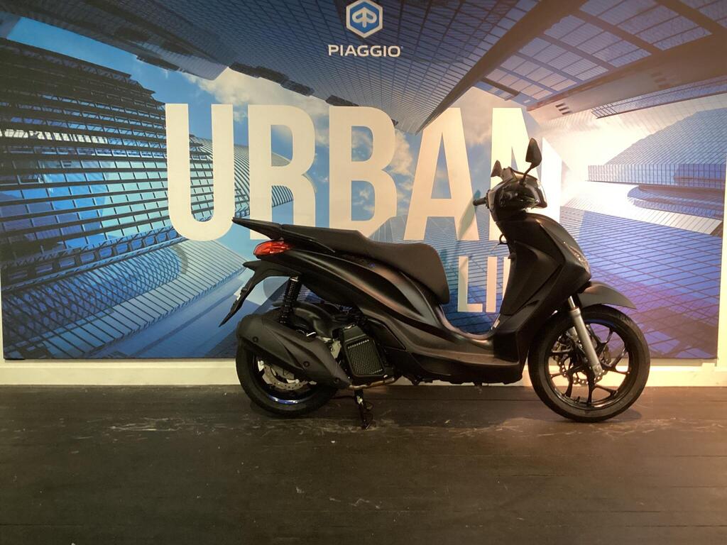 Piaggio Medley 125