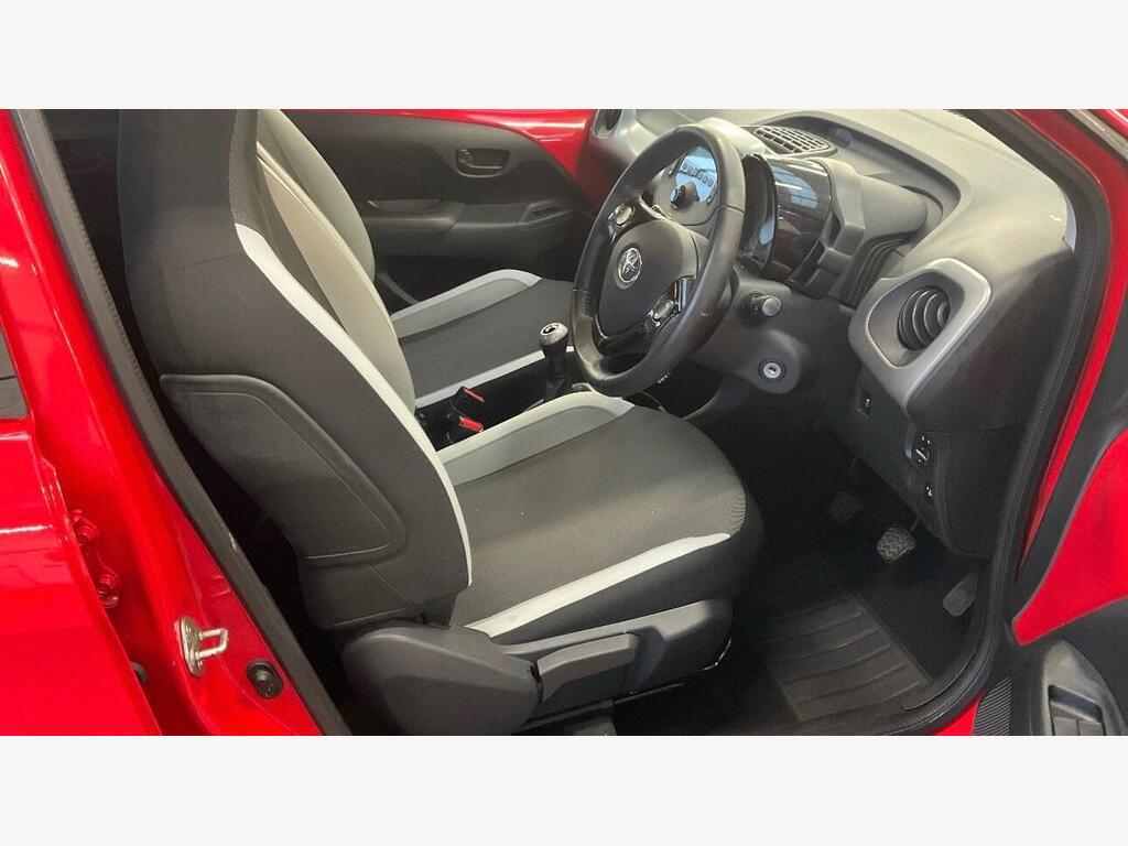2015 Toyota AYGO thumbnail 7
