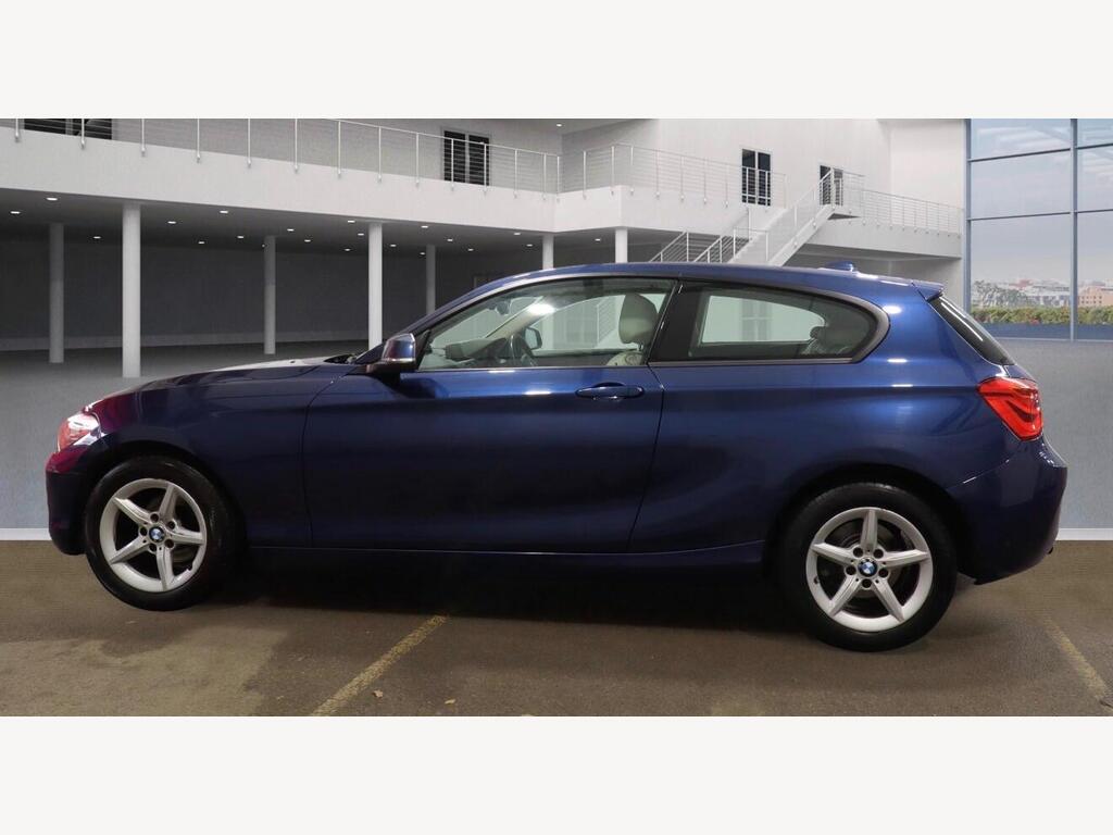 2017 BMW 1 Series thumbnail 4