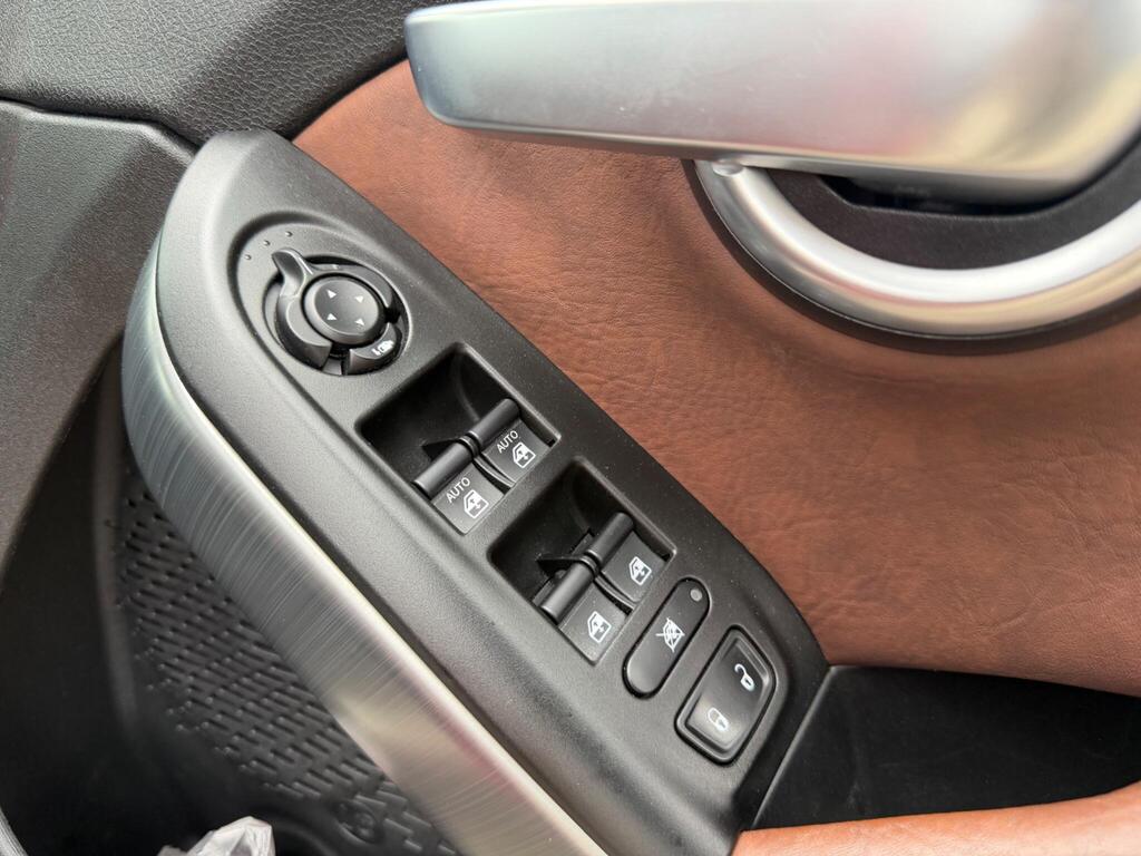 2016 Fiat 500X thumbnail 42