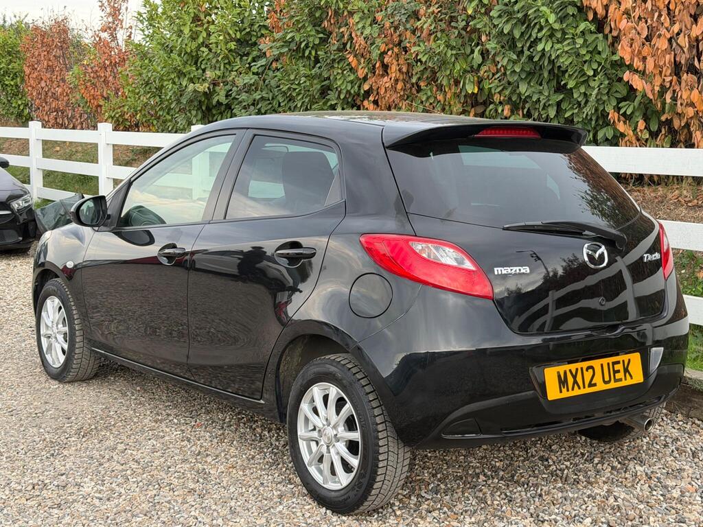 2012 Mazda Mazda2 thumbnail 4
